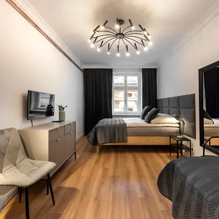 Apartman Utulny Byt S Designovou Rekonstrukci *