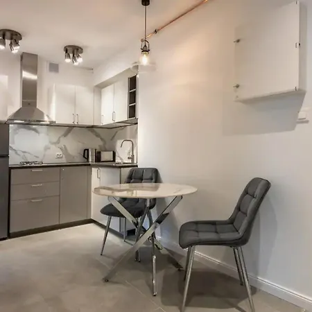Apartman Utulny Byt S Designovou Rekonstrukci Prága