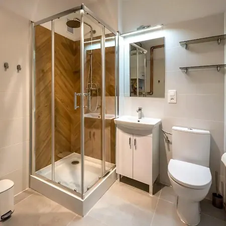 Utulny Byt S Designovou Rekonstrukci